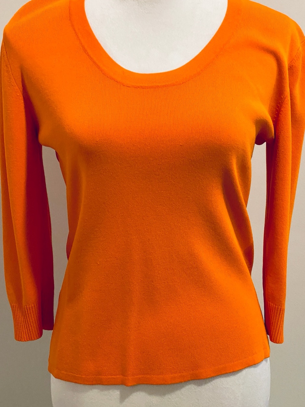 Joseph A Women’s Orange Scoop Neck 3/4 Length Sleeves Sweater